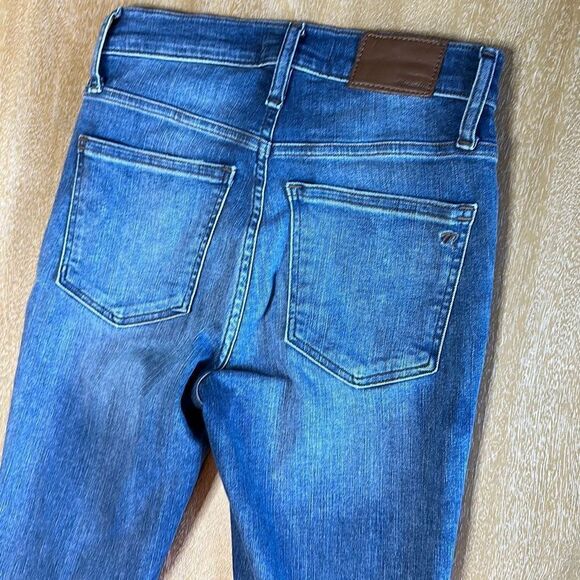 Madewell 9" Mid-Rise Skinny Jeans in Pendale Wash - Picture 7 of 10